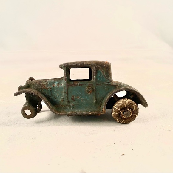 Antique 1920's Arcade Cast Iron Model A Coupe Rubber Tires - Picture 1 of 5